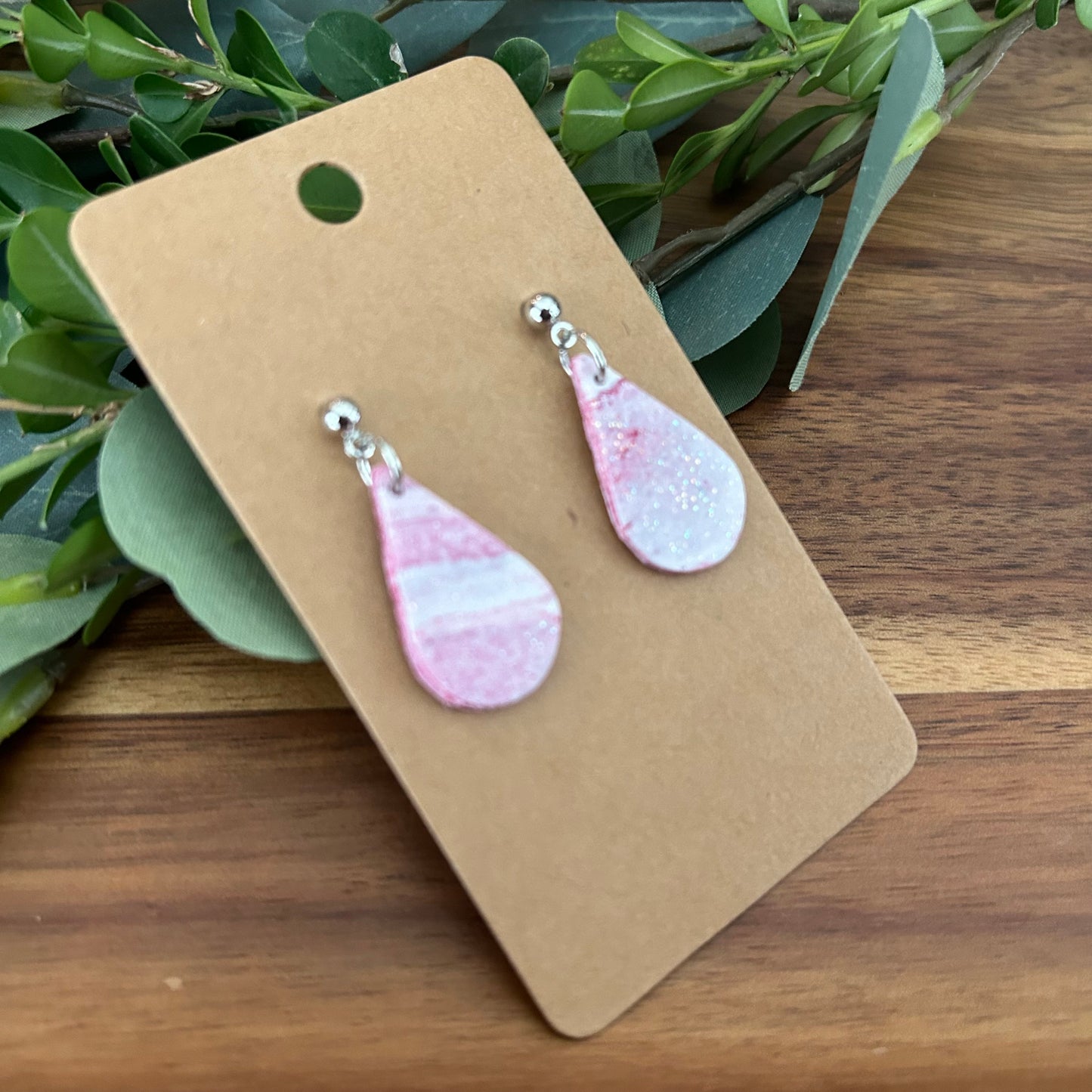 Sweet pea’s - swirl dangles 1