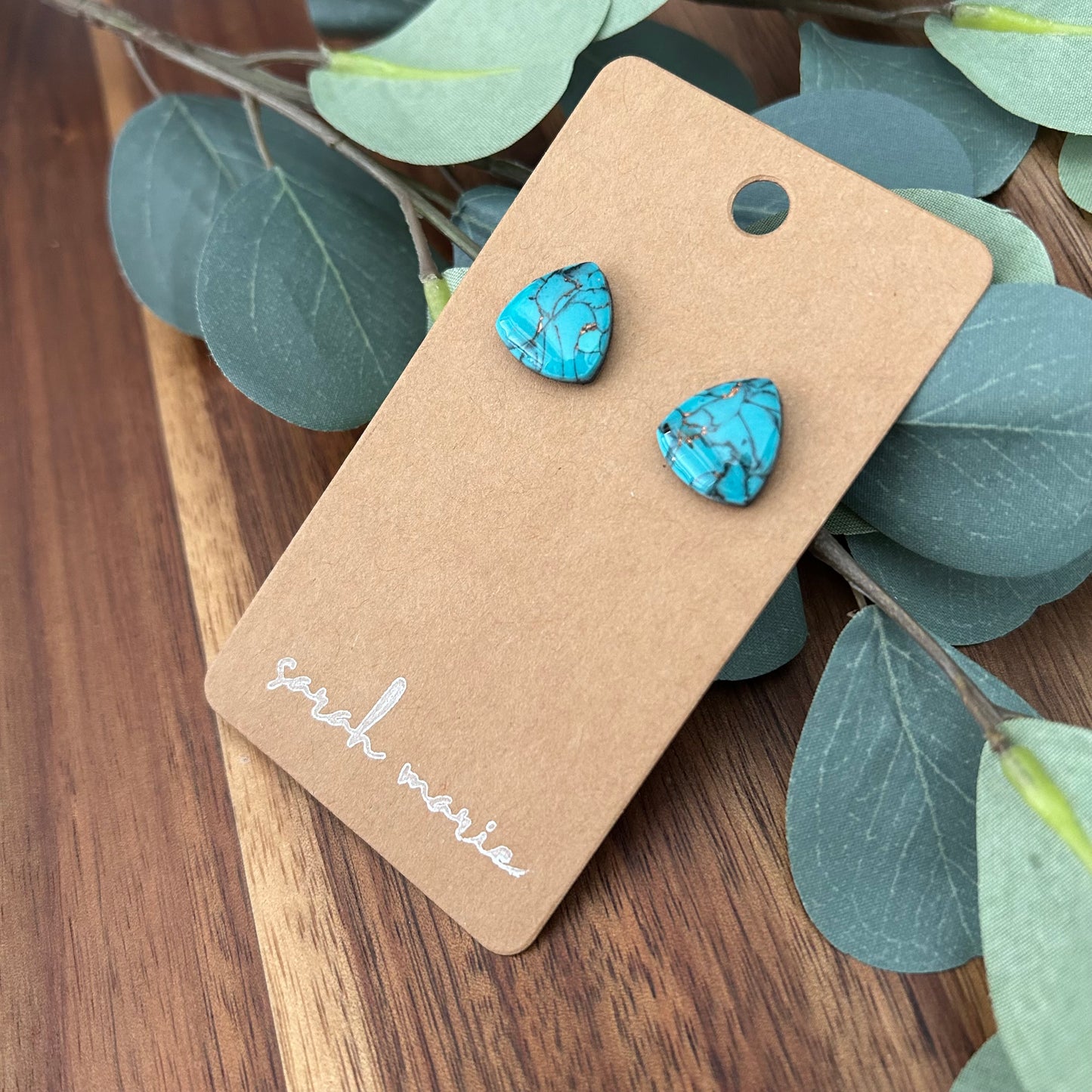 Stud earrings 3