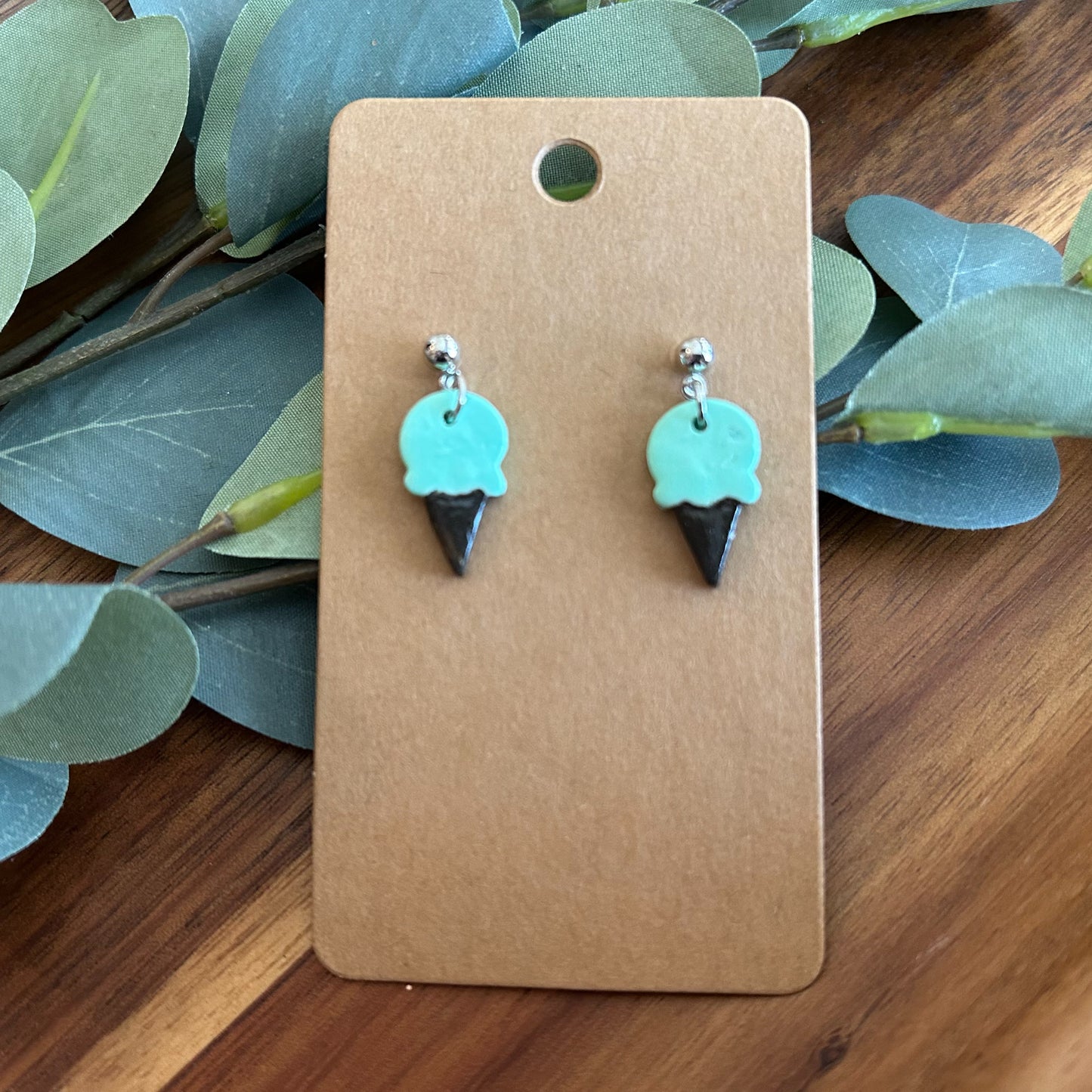 Sweet pea’s ice cream cones - mint chocolate