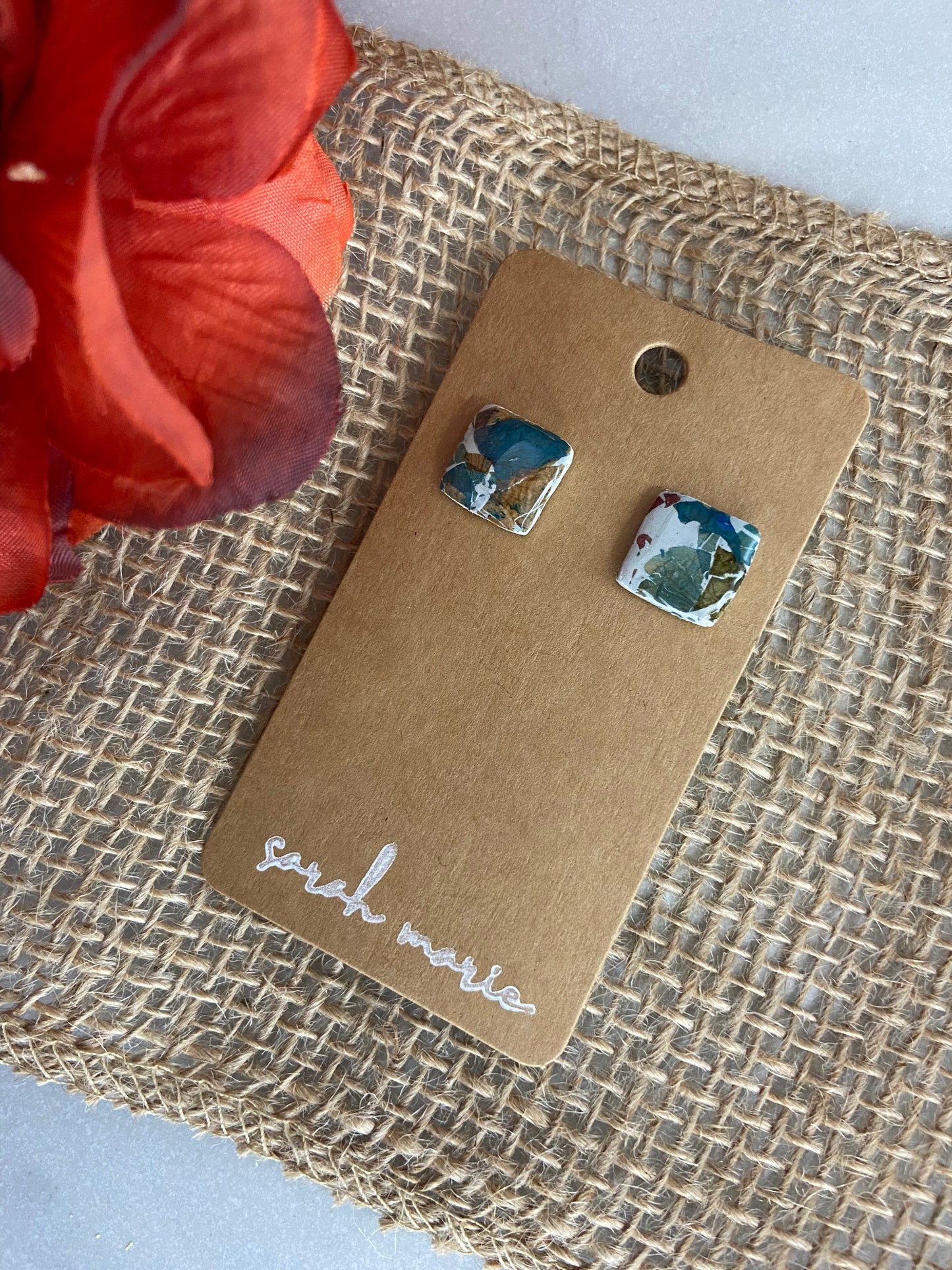 Floral stud earrings