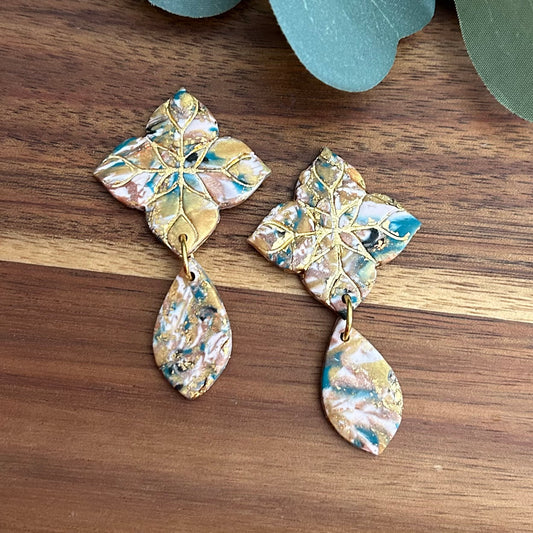 Guadalupe Collection 2025 - marbled post