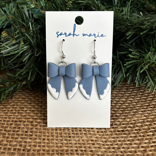 Christmas 2025 - Blue snowy bow 2