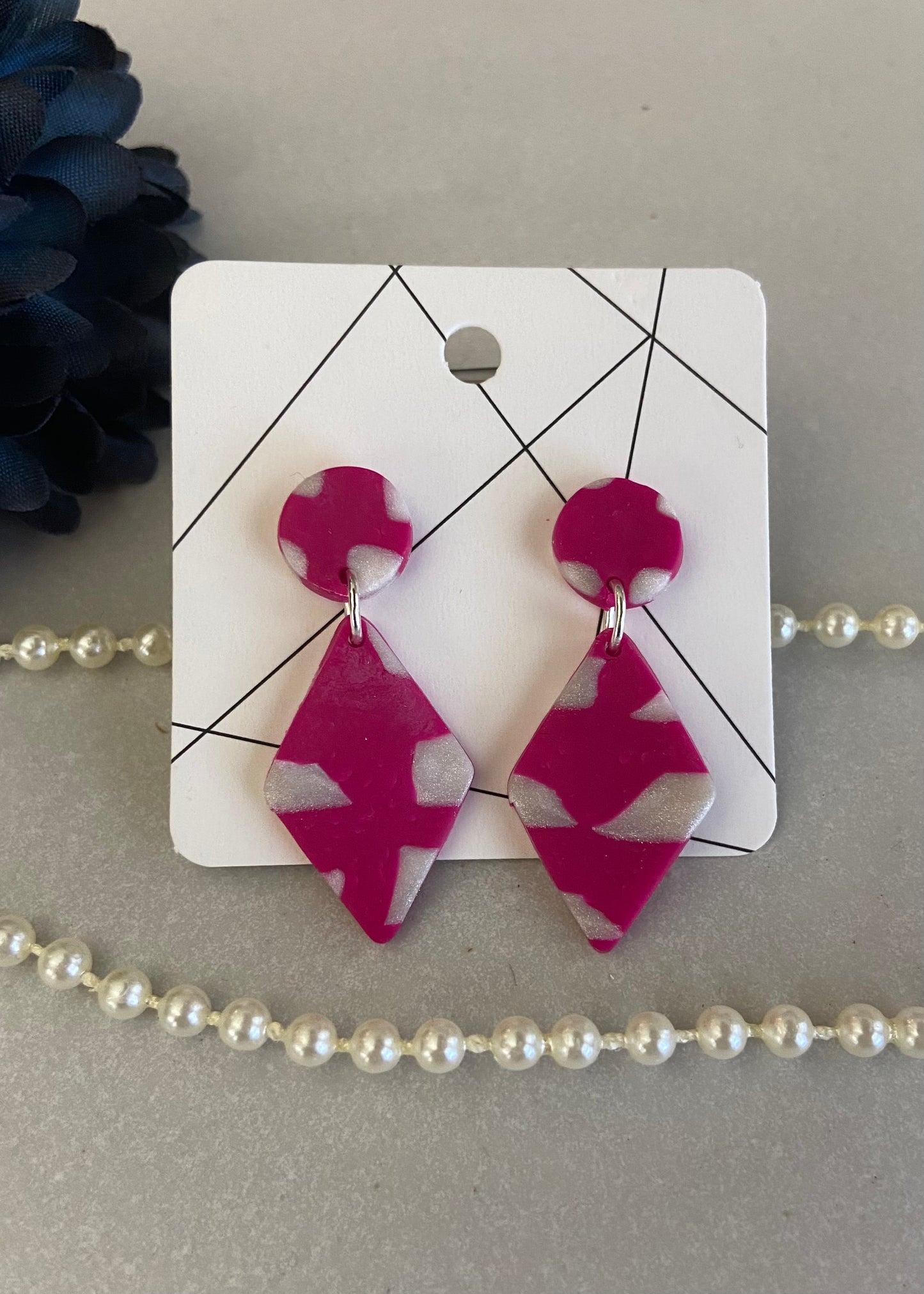Sweet pea’s pink and white drop earrings